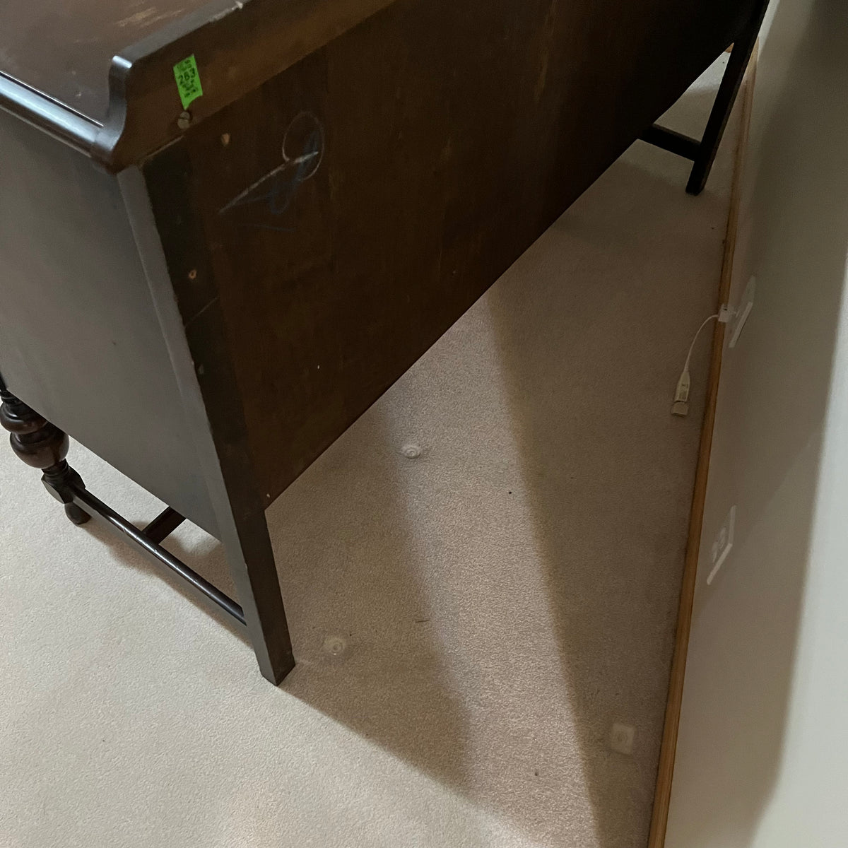 Y305 Vintage Solid wood sideboard (63" x 20" x 40")