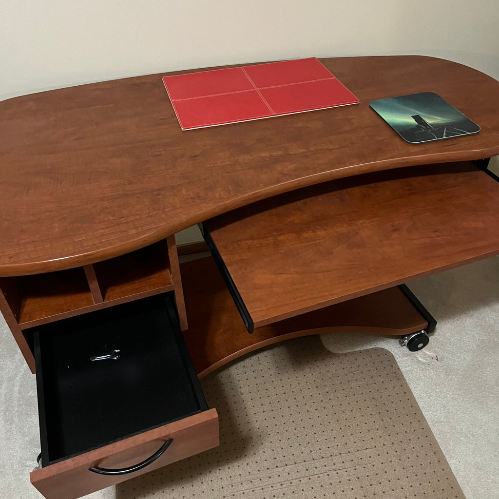 Y308 Modern computer desk with pull out keyboard drawer