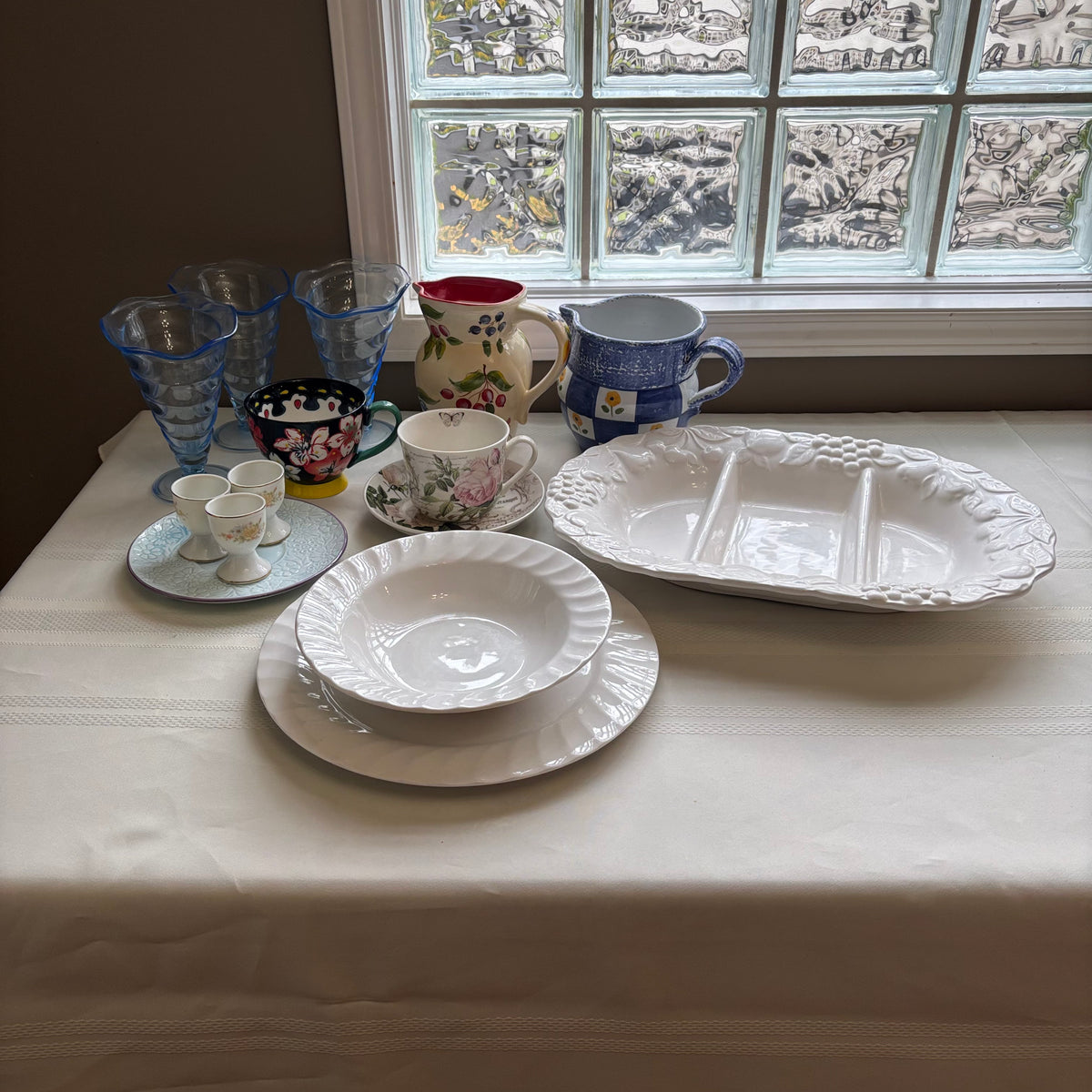 Y111 Vintage Kitchen Grouping (serving platters and more)