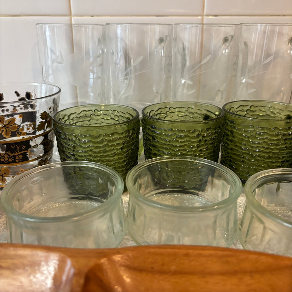 Y113 Vintage Glassware Grouping (Anchor Hocking and more)