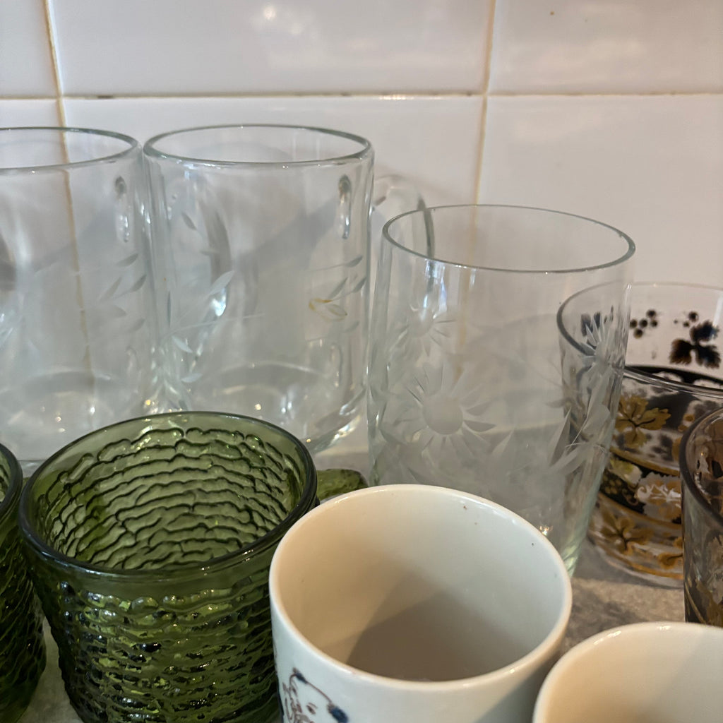 Y113 Vintage Glassware Grouping (Anchor Hocking and more)