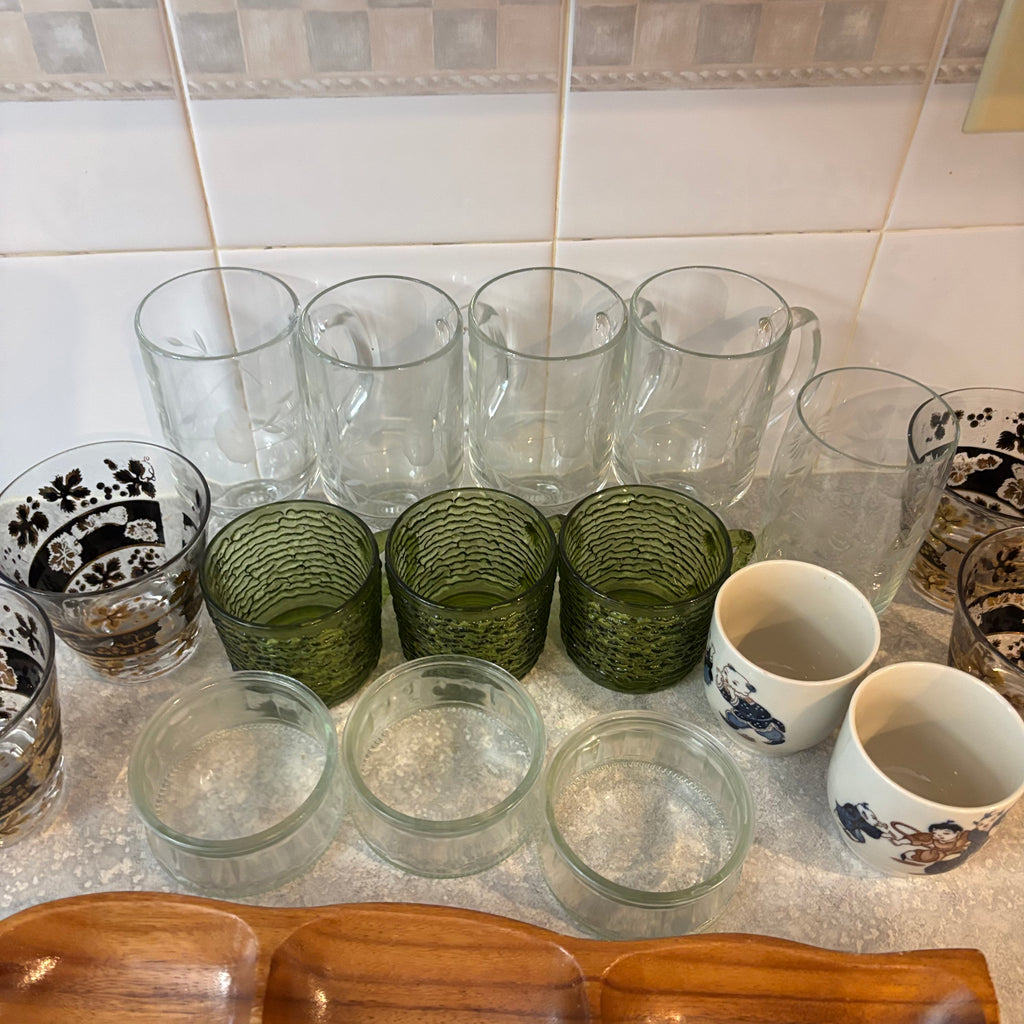 Y113 Vintage Glassware Grouping (Anchor Hocking and more)