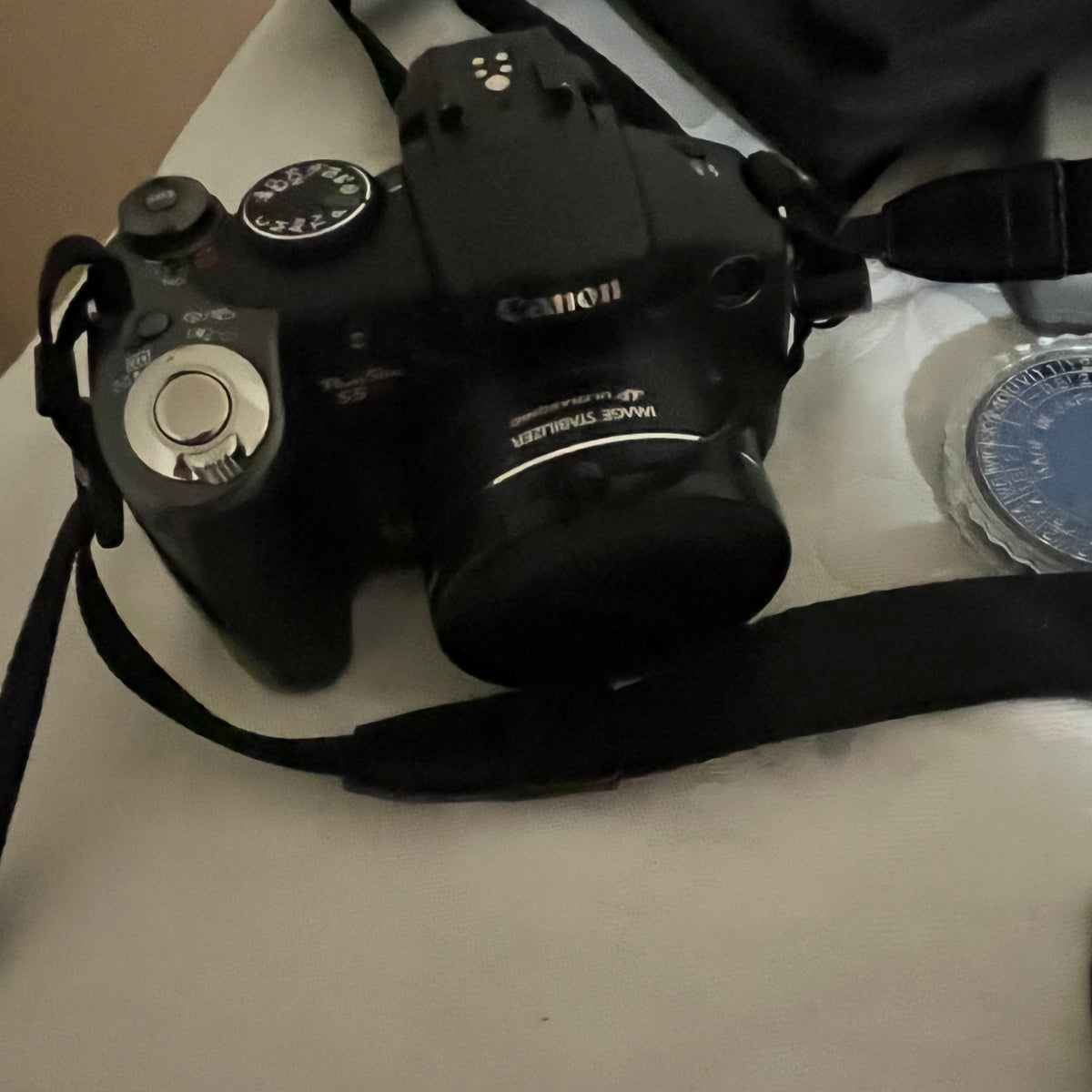 Y312 Vintage Canon camera with accessories