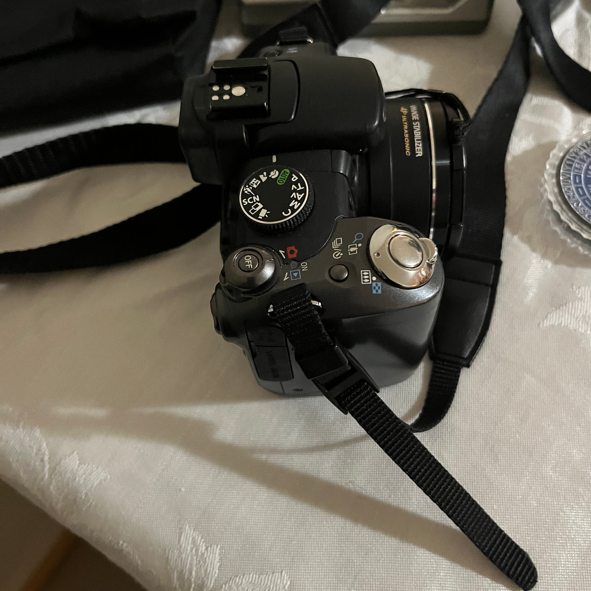 Y312 Vintage Canon camera with accessories
