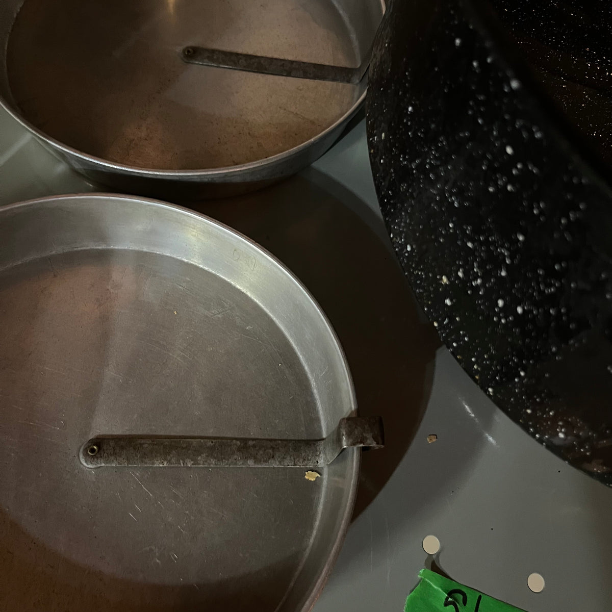 Y324 Pot Grouping (canning pot and more, shelf not included)