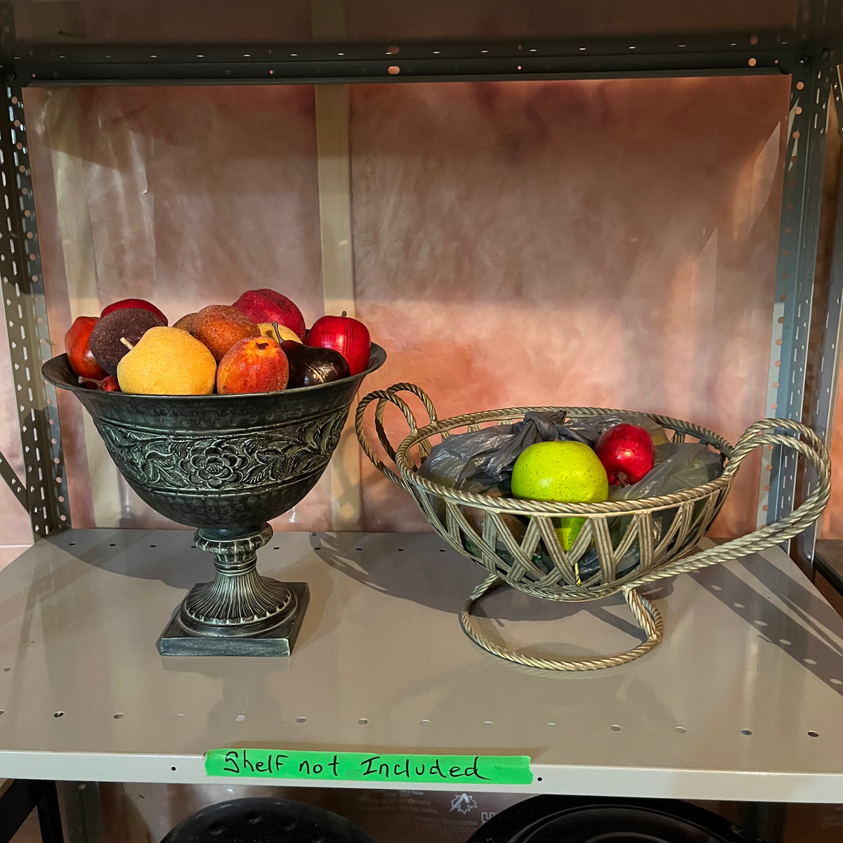 Y326 Vintage decor grouping (decorative fruit and bowls, shelf not included)