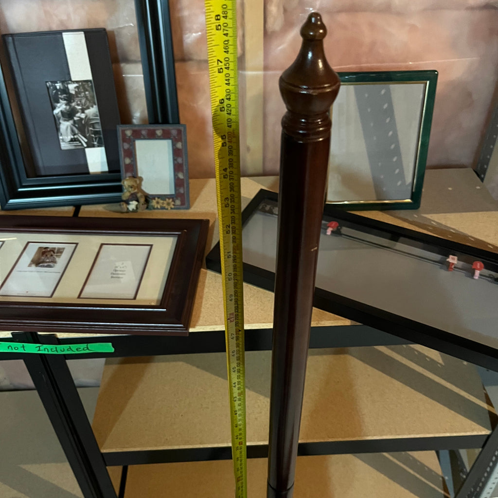 Y327 Home Grouping (artwork stand and more)
