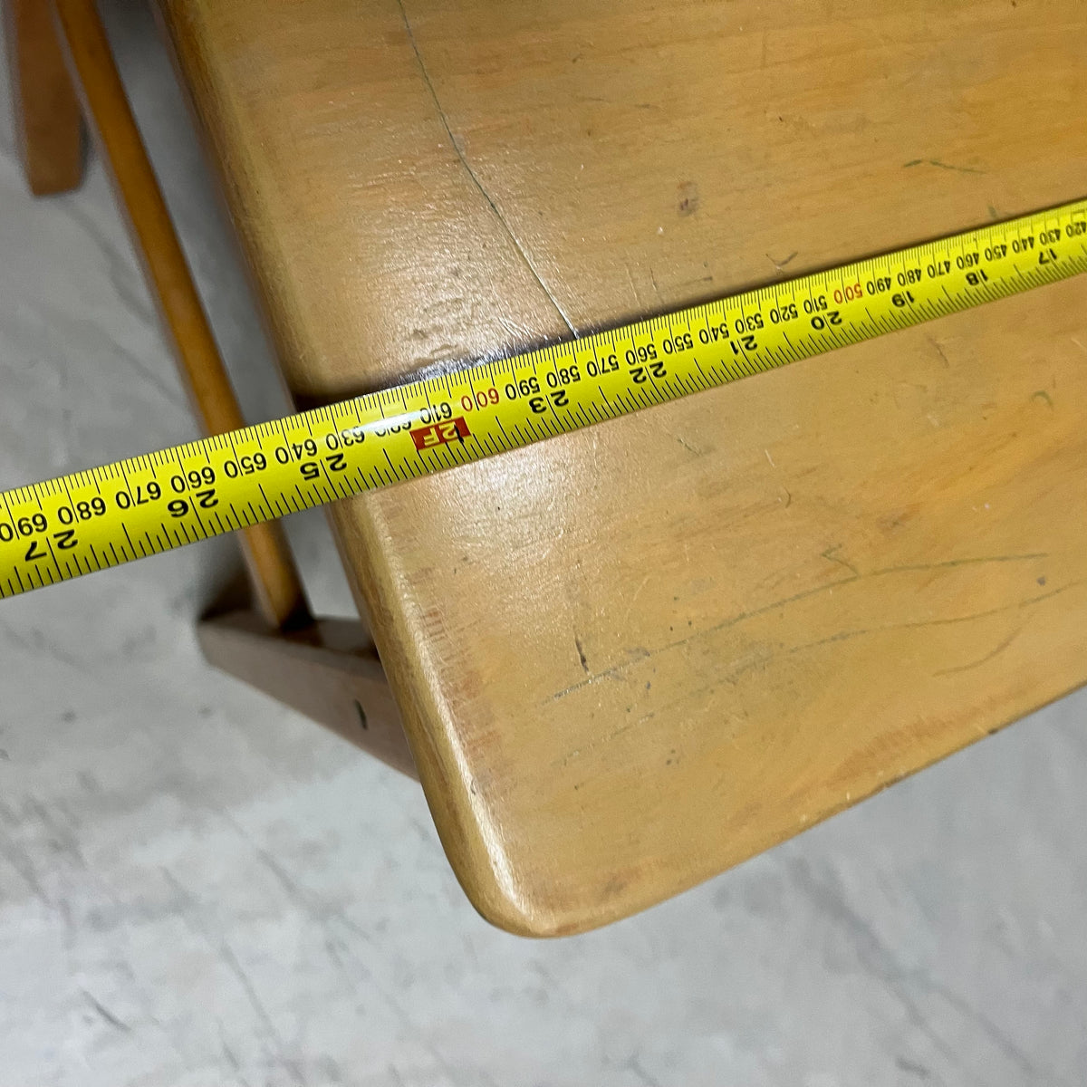 Y333 Vintage wooden school desk
