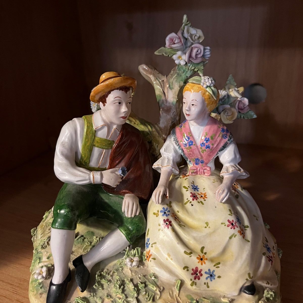 Y344A Vintage figurines grouping