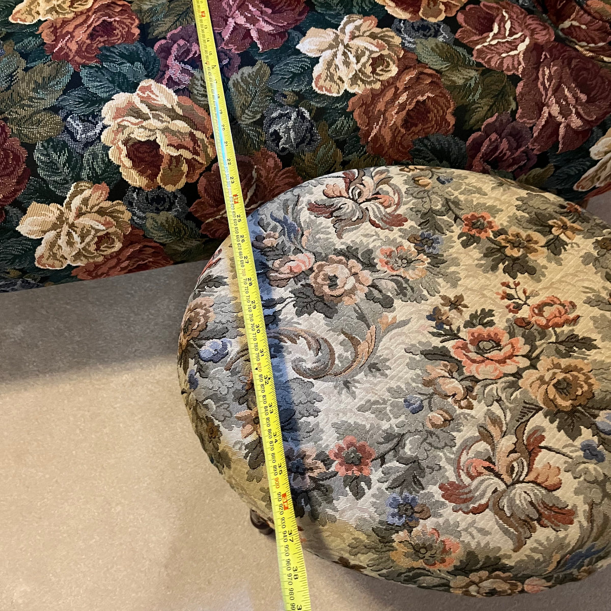 Y353A Vintage Floral love seat with cushion and mismatched footstool