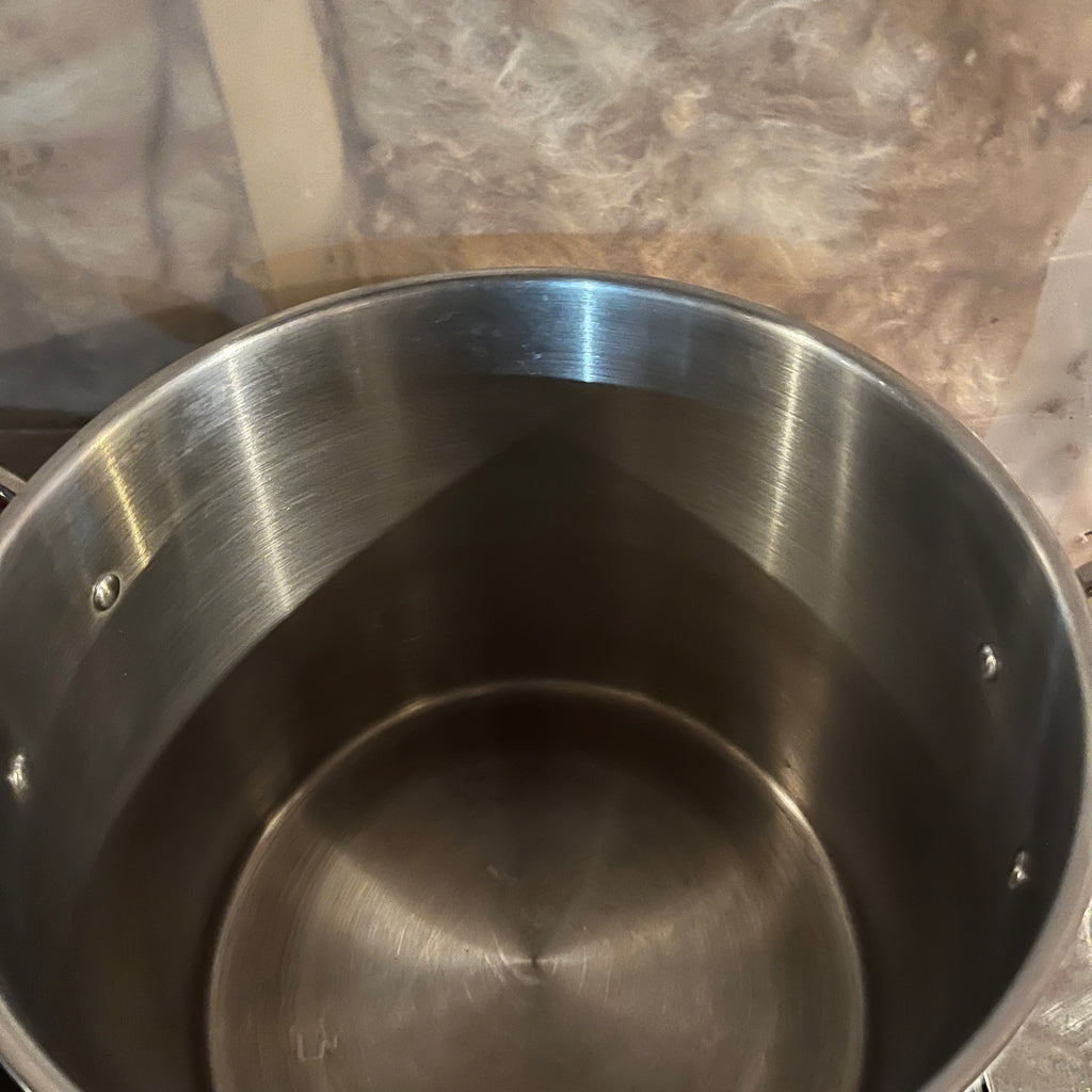 E202 Kitchen grouping (pots and more)