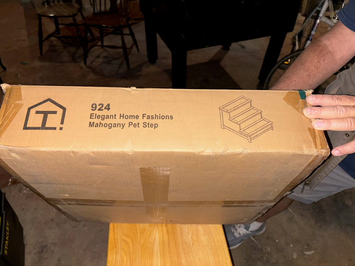 E302 Mahogany pet stair (new in box)