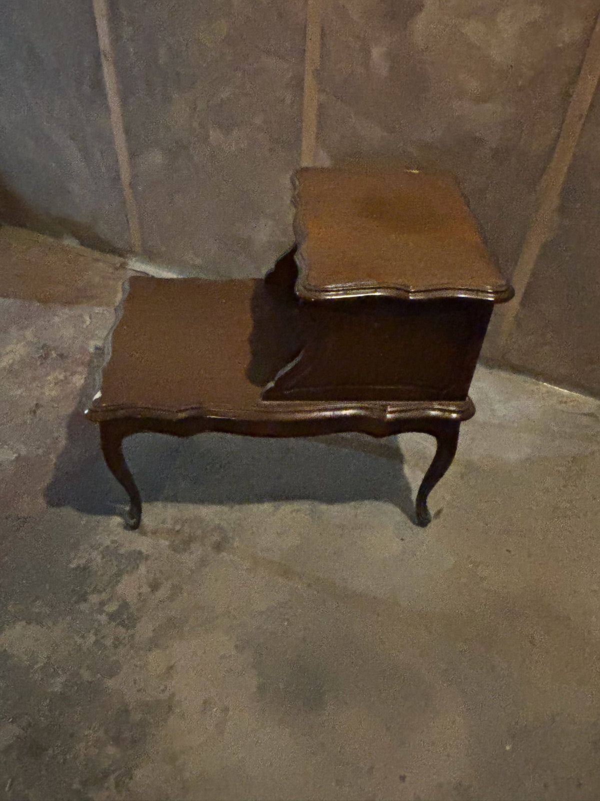 E307 as is Vintage solid wood end table (26" x 17" x 28"