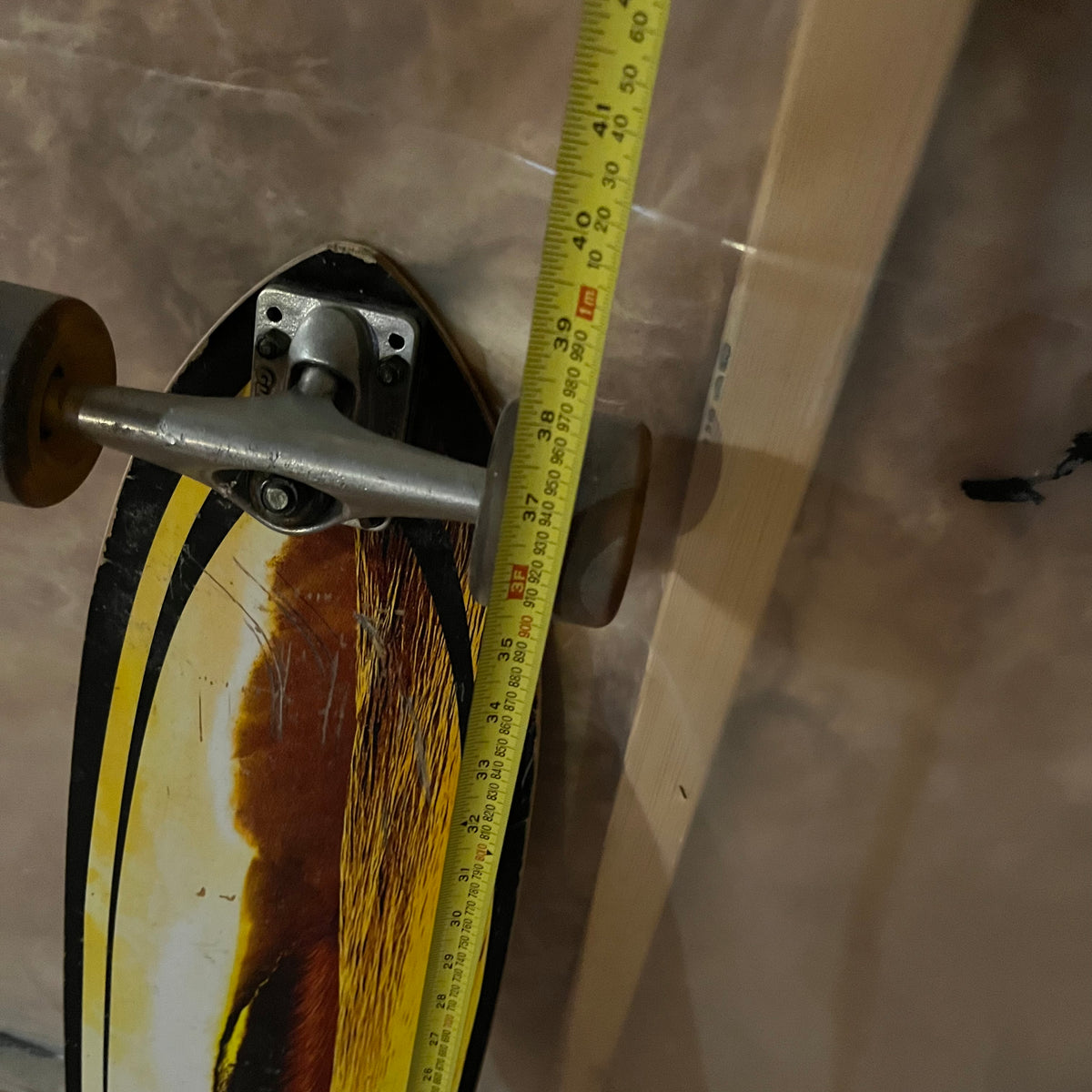 E203 Skateboard
