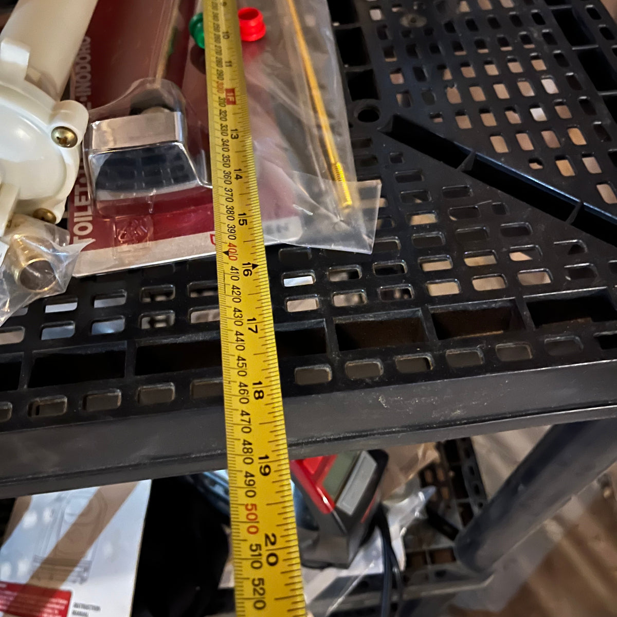 E206 Garage grouping (tool box and more)
