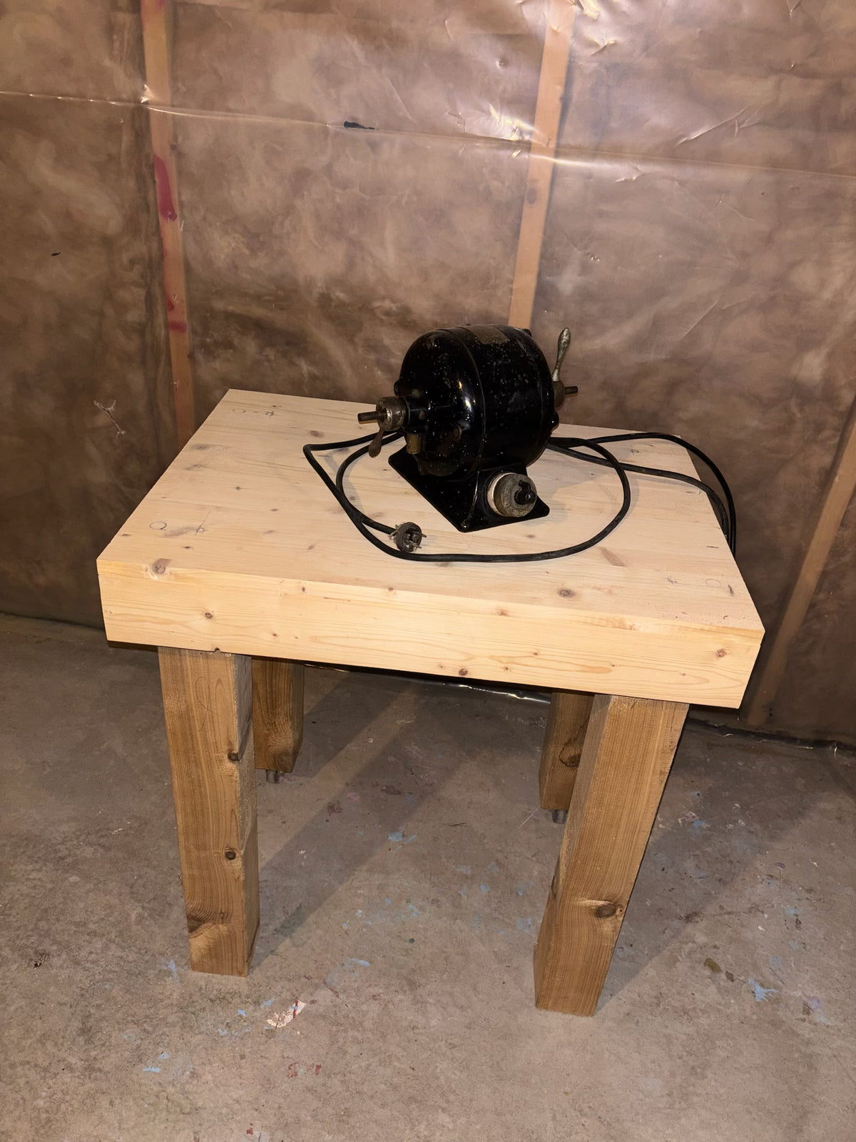 E314 Garage Grouping (Work table and more)