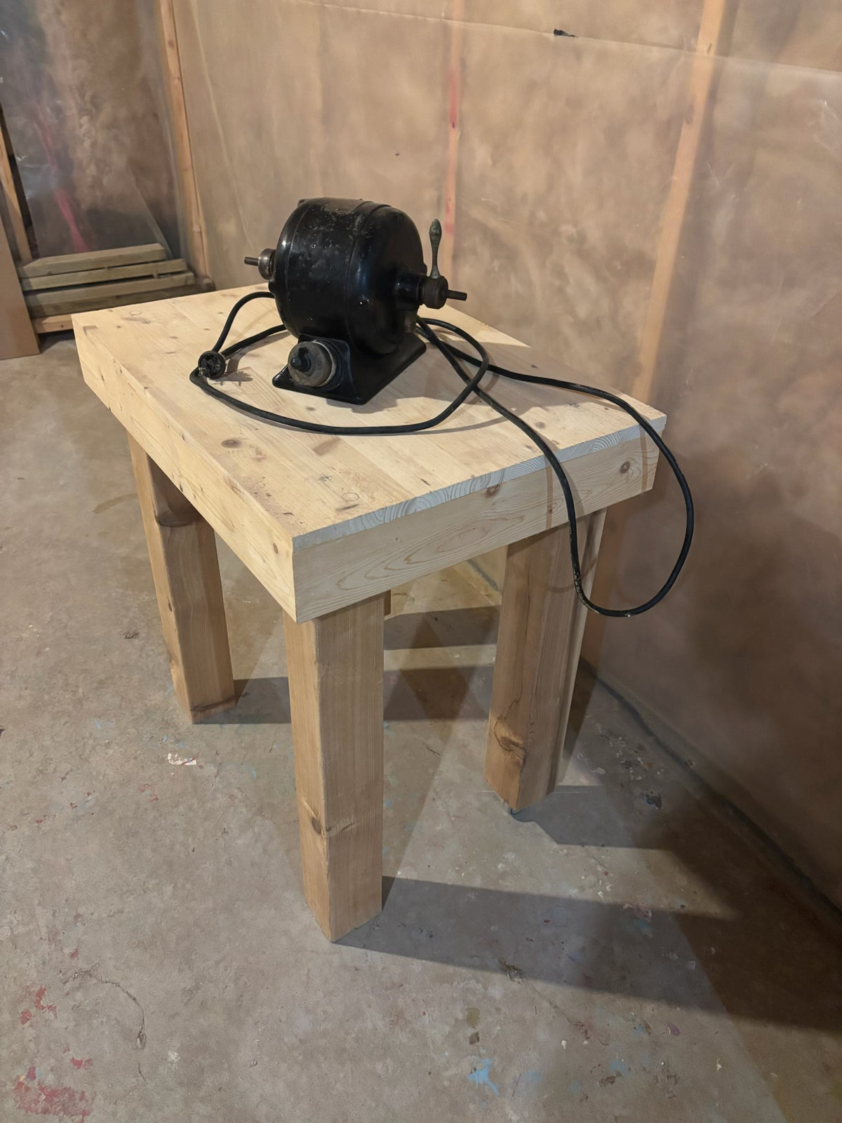 E314 Garage Grouping (Work table and more)
