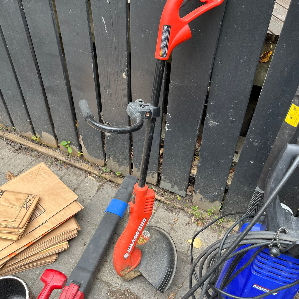 E209 Garage grouping (pressure washer and more)
