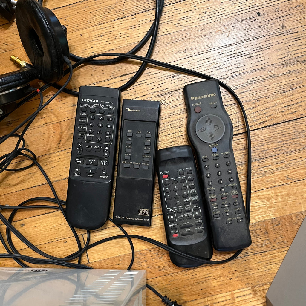E338 As is Electronics grouping