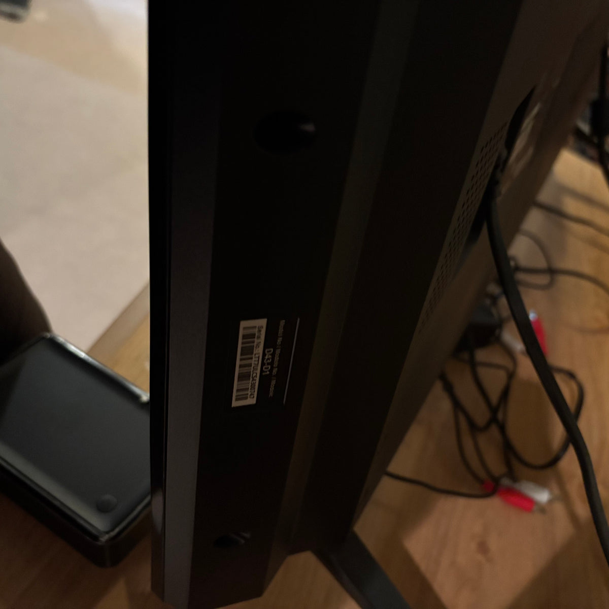 Y121 43” Vizio smart TV (2016)