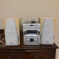 Y123 Vintage Compact JVC stereo