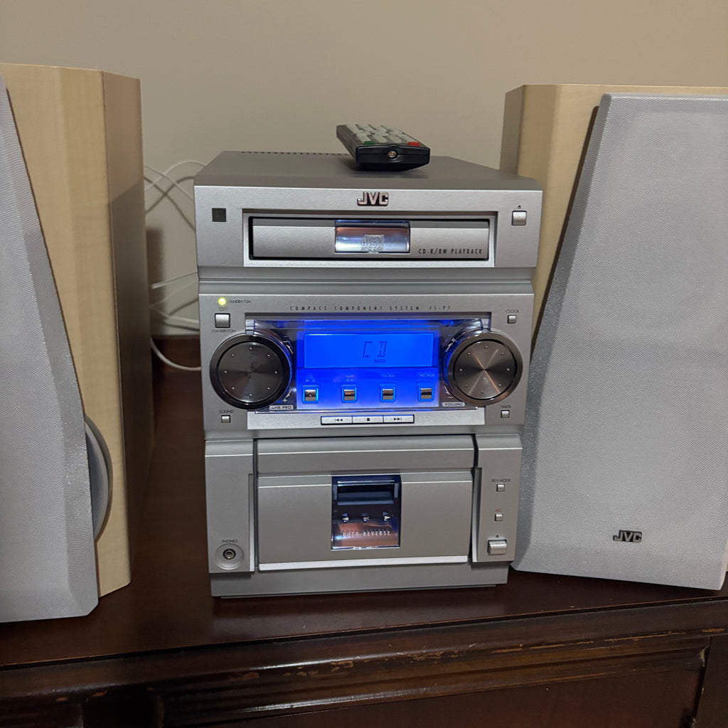 Y123 Vintage Compact JVC stereo