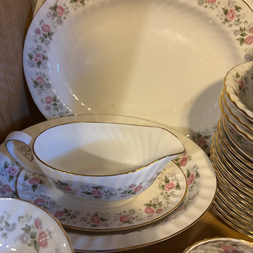 Y125 88 Piece Vintage Minton Spring Bouquet china grouping