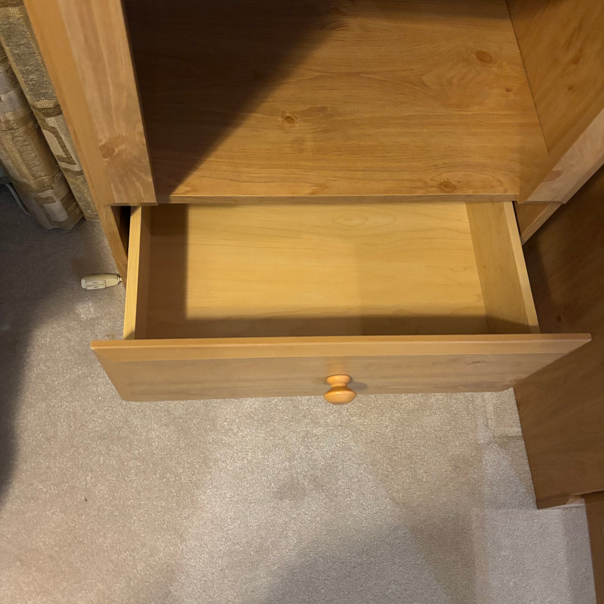 Y126 4 Piece Pine entertainment centre