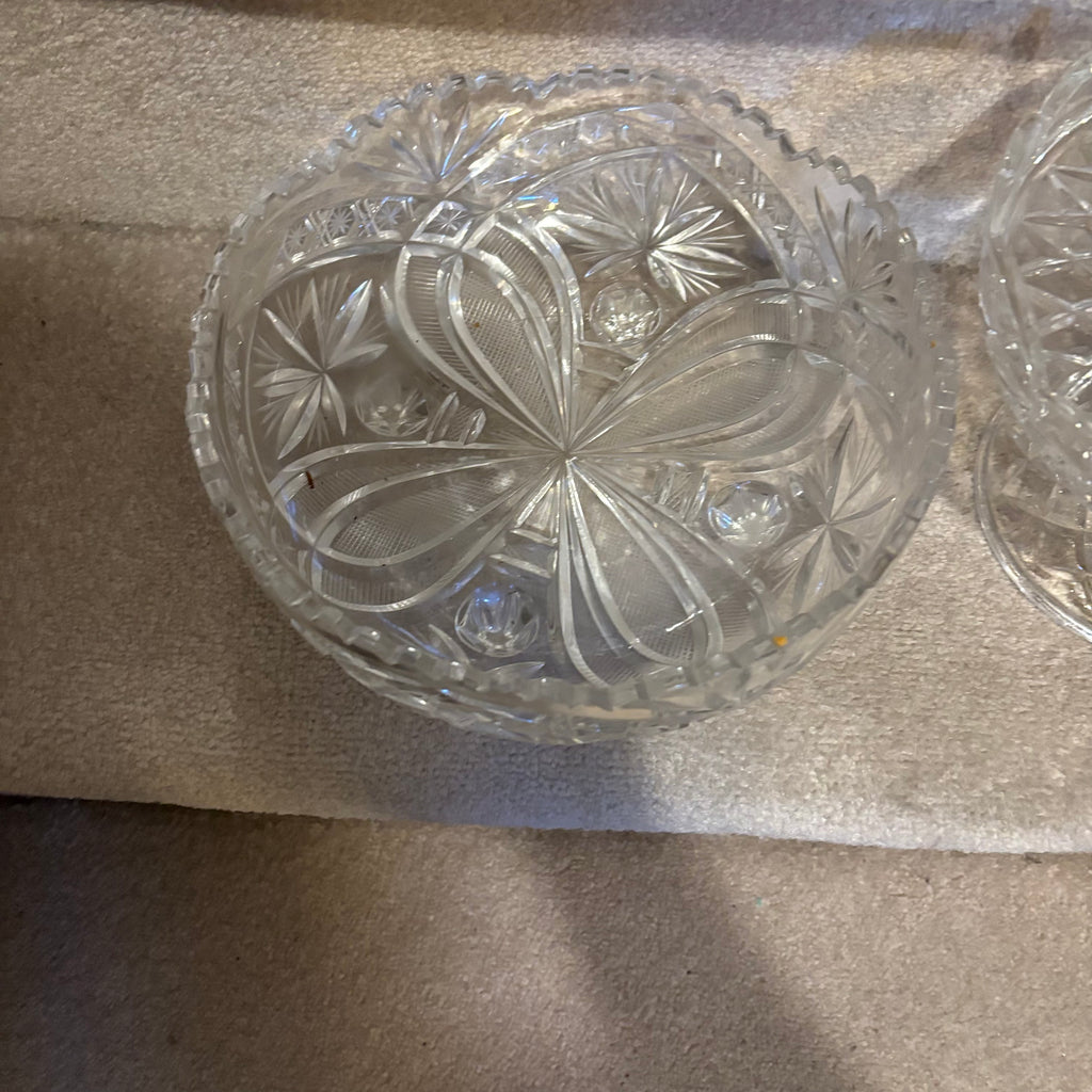 Y128 Vintage Crystal Grouping