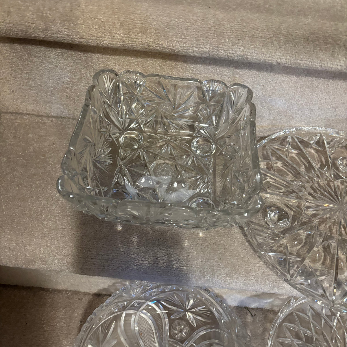 Y128 Vintage Crystal Grouping