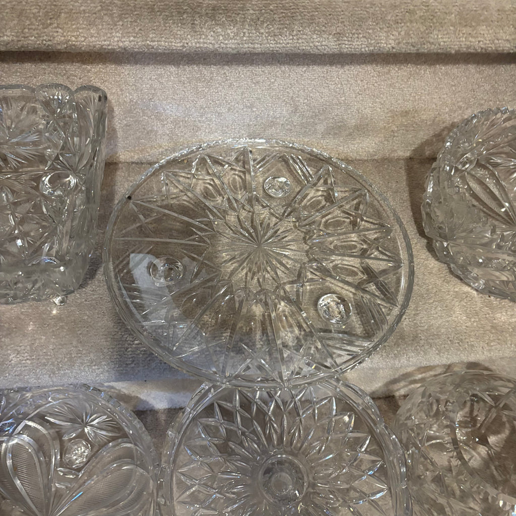 Y128 Vintage Crystal Grouping