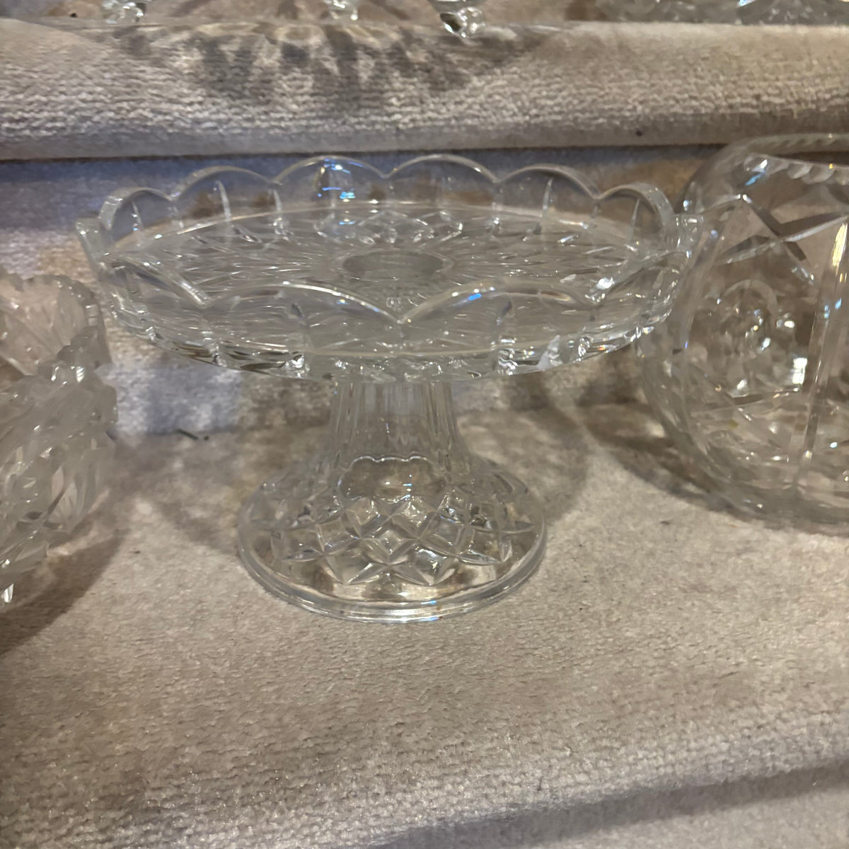 Y128 Vintage Crystal Grouping