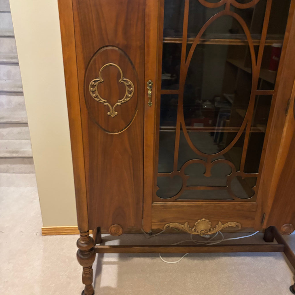 Y132 Vintage solid wood curio cabinet (57” x 40” x 15”)