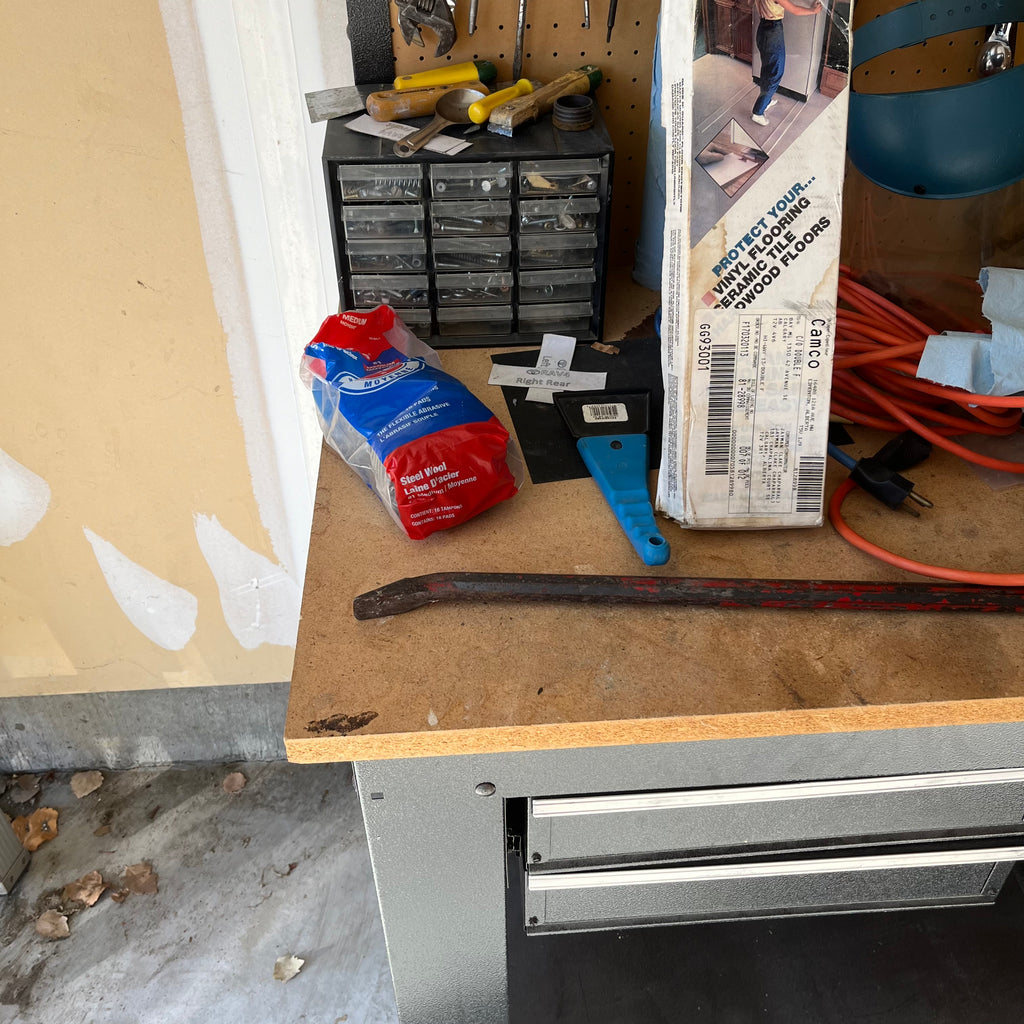 Y336 Garage Grouping (workbench and more)