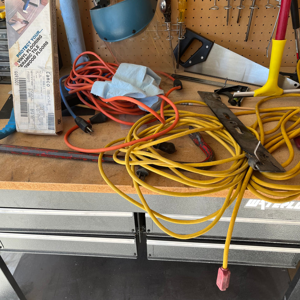 Y336 Garage Grouping (workbench and more)