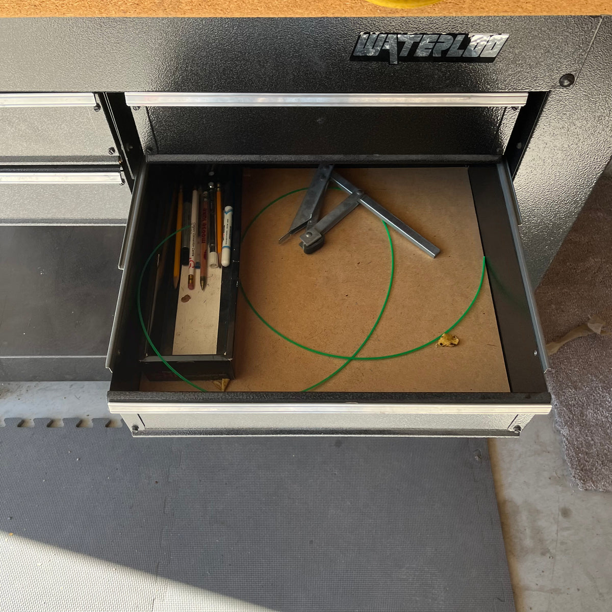 Y336 Garage Grouping (workbench and more)