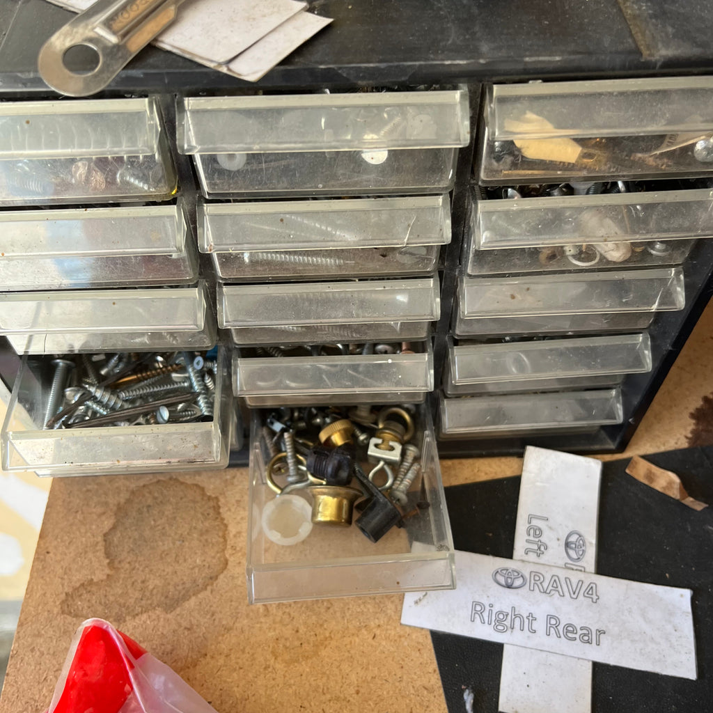 Y336 Garage Grouping (workbench and more)