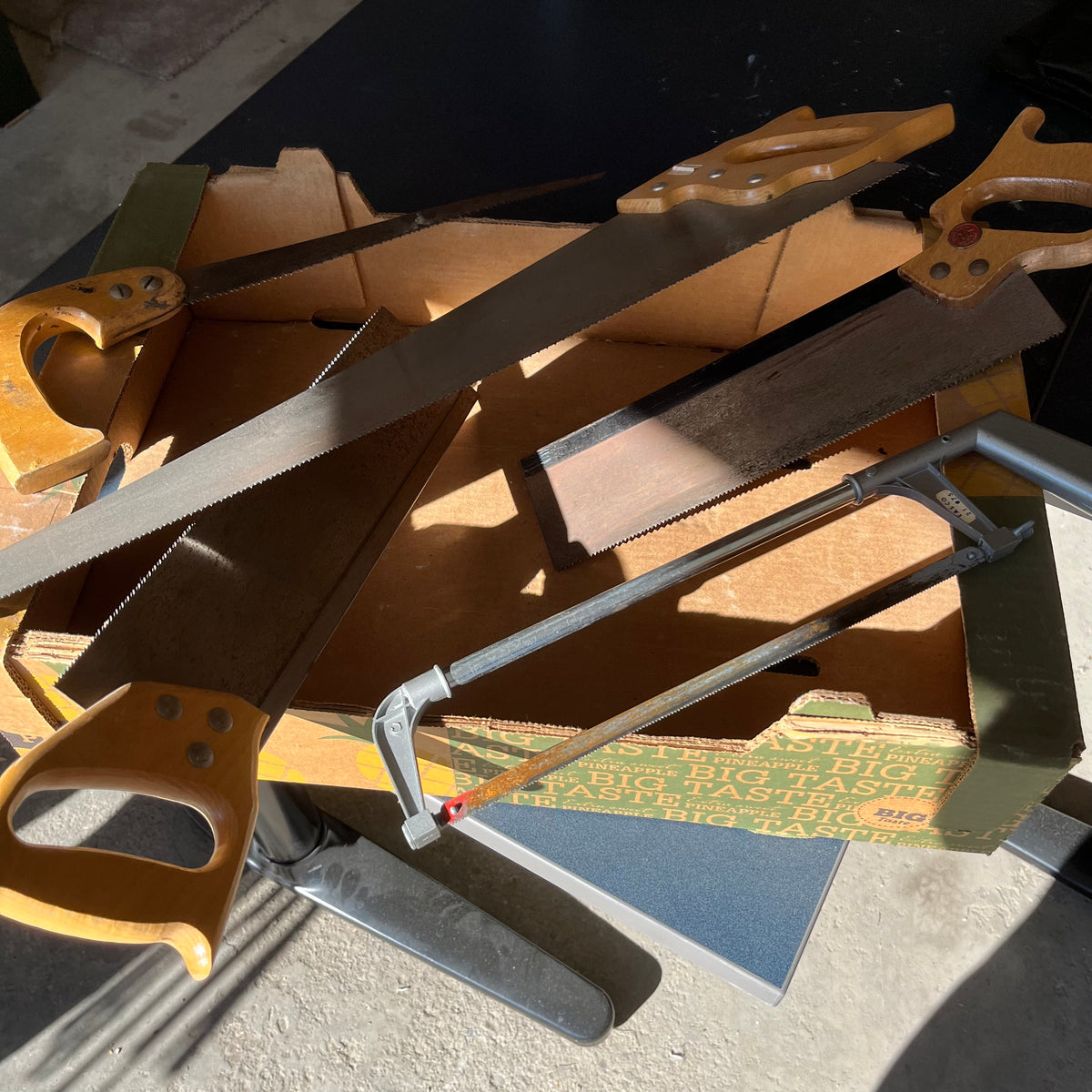 Y337 Grouping of 5 saws