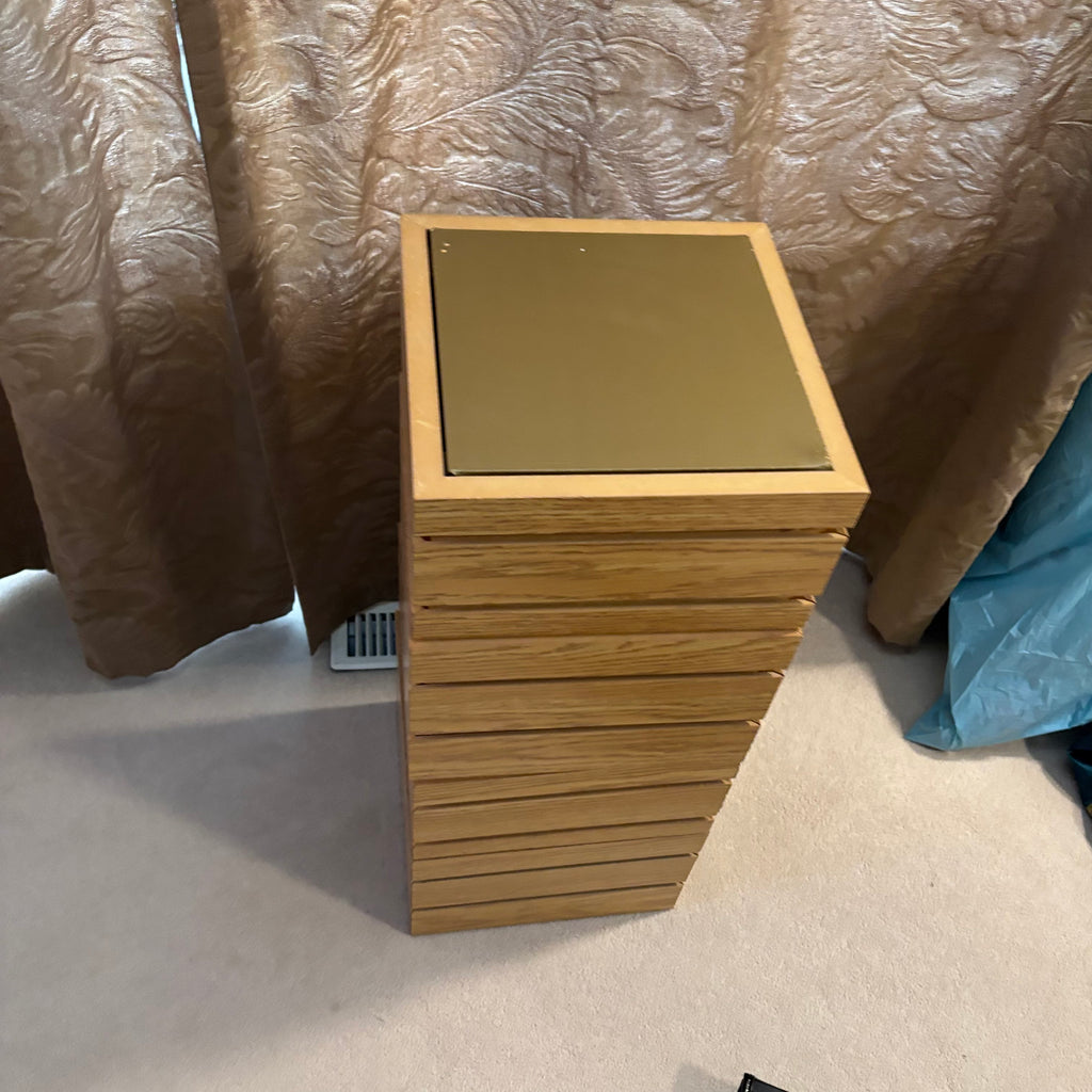 Y140 Artist Grouping (stacking display stands and more)