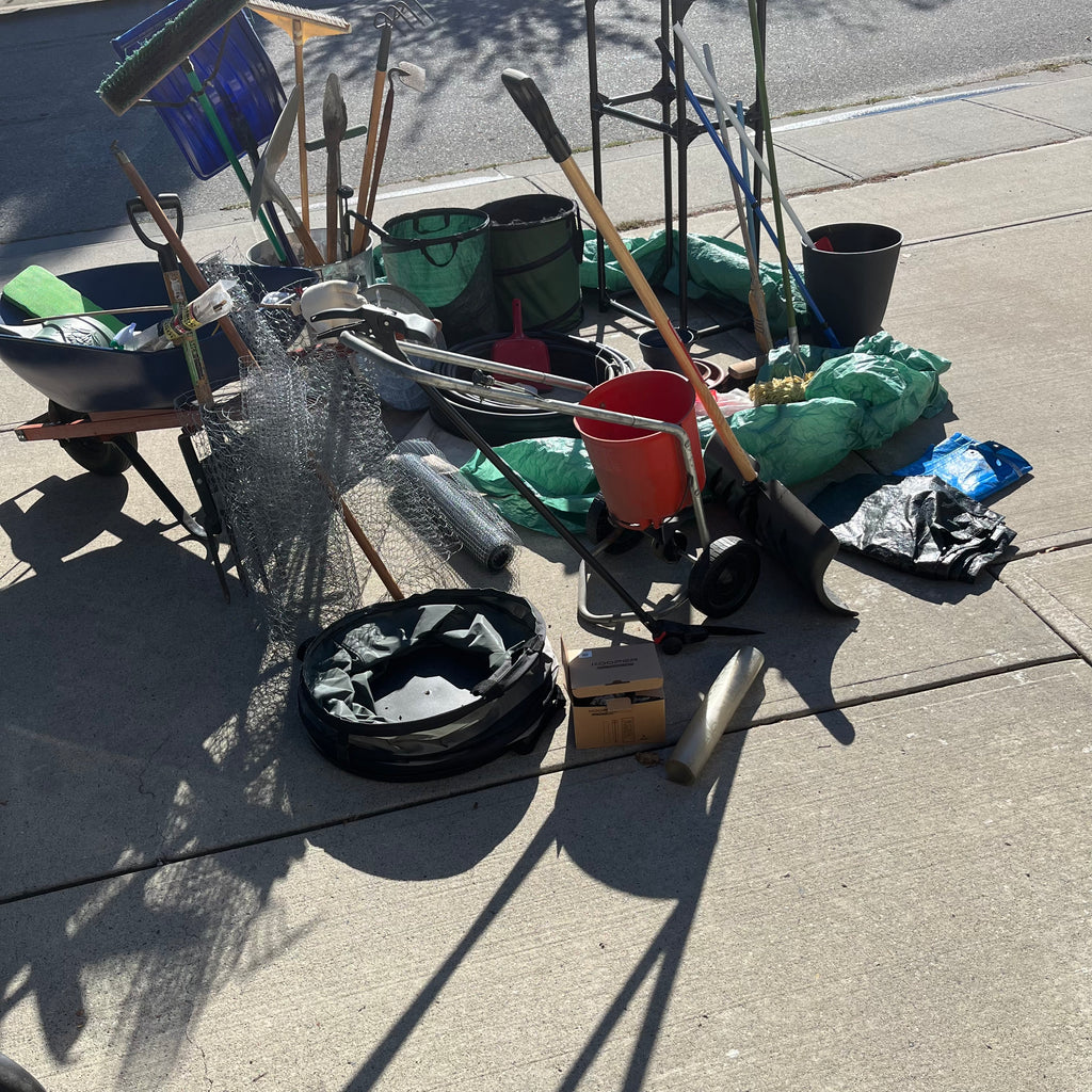 Y338 Garage Grouping (buckets, brooms and more)