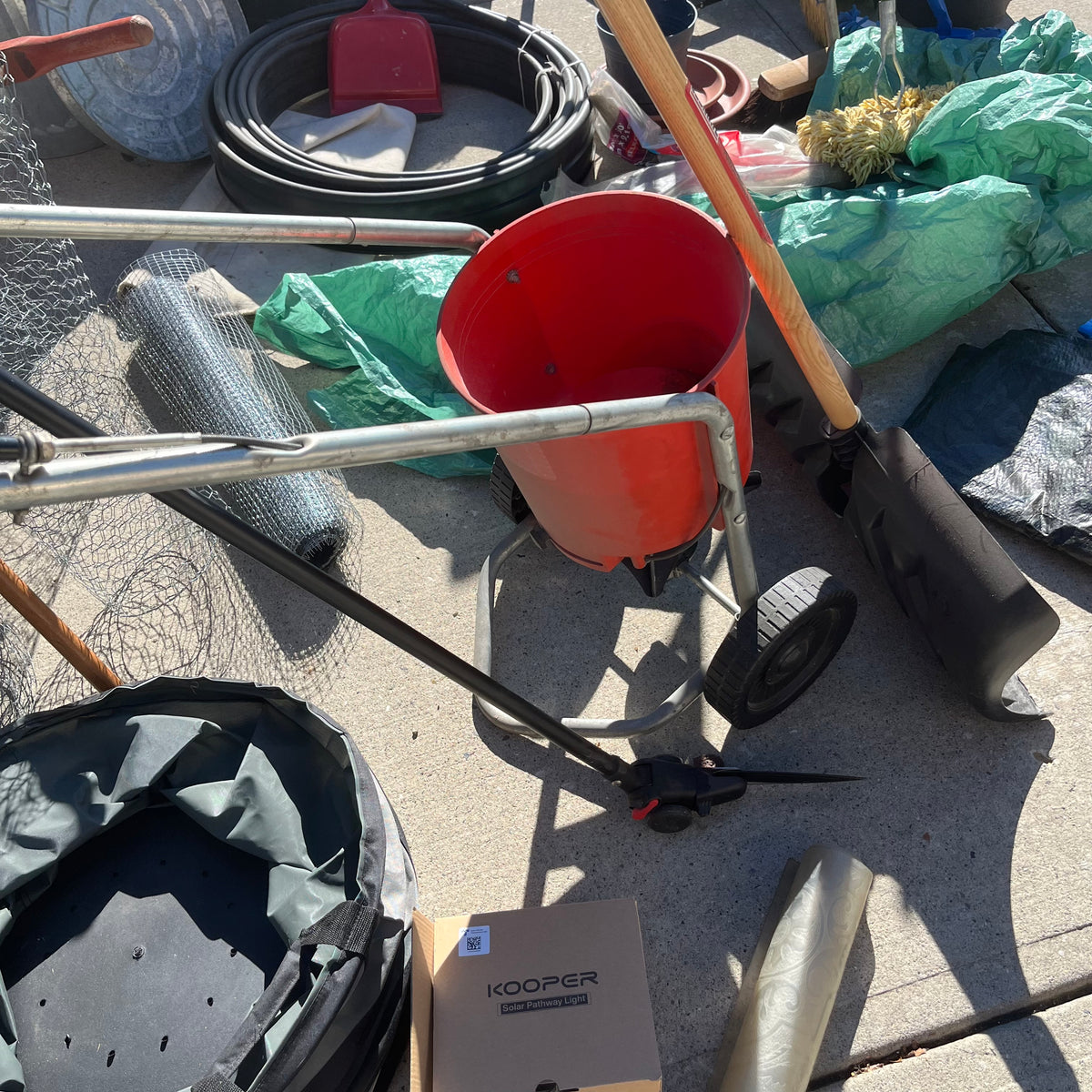 Y338 Garage Grouping (buckets, brooms and more)