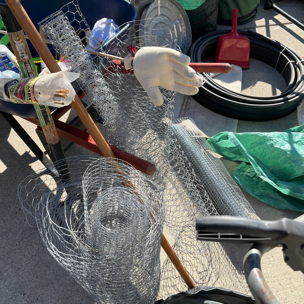 Y338 Garage Grouping (buckets, brooms and more)