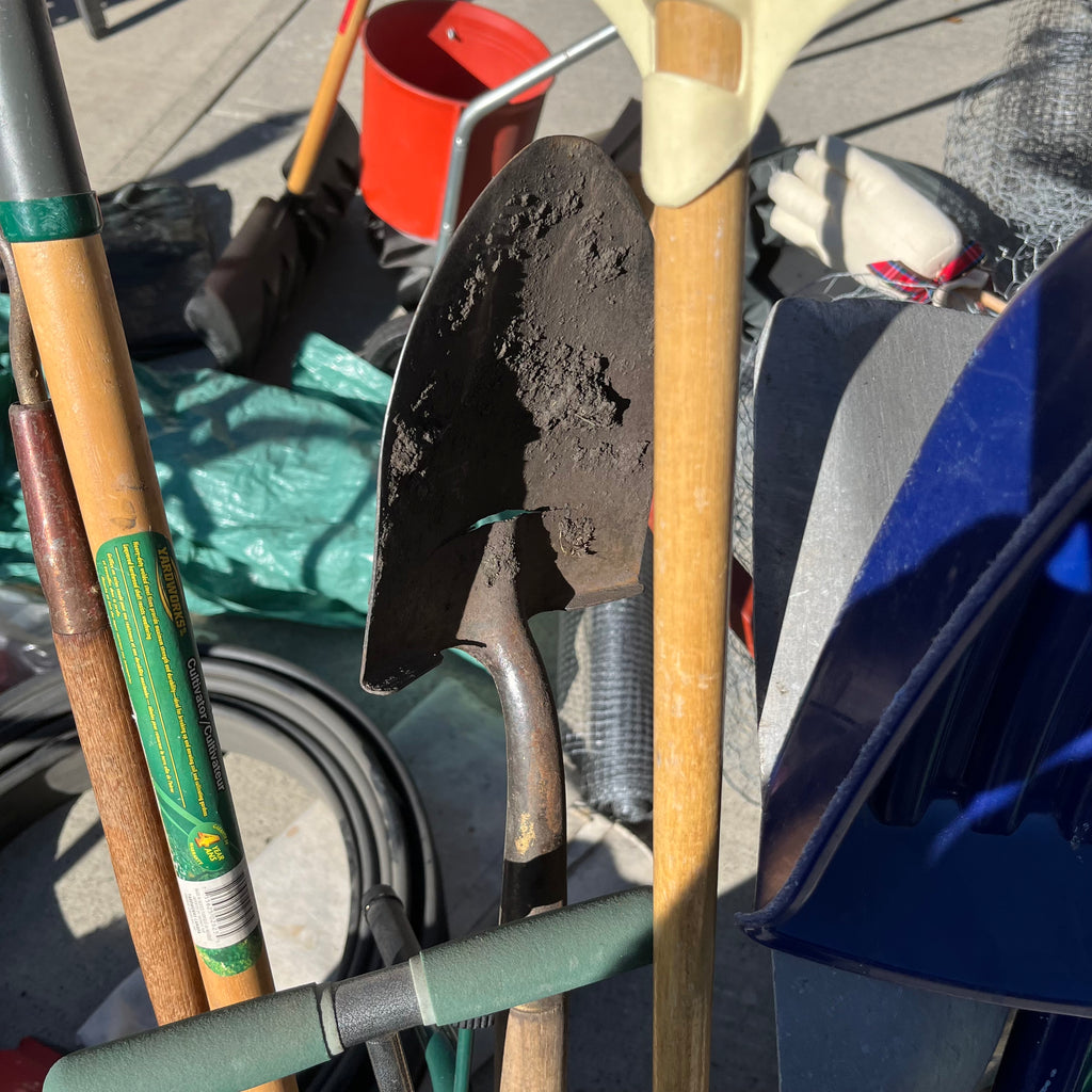 Y338 Garage Grouping (buckets, brooms and more)