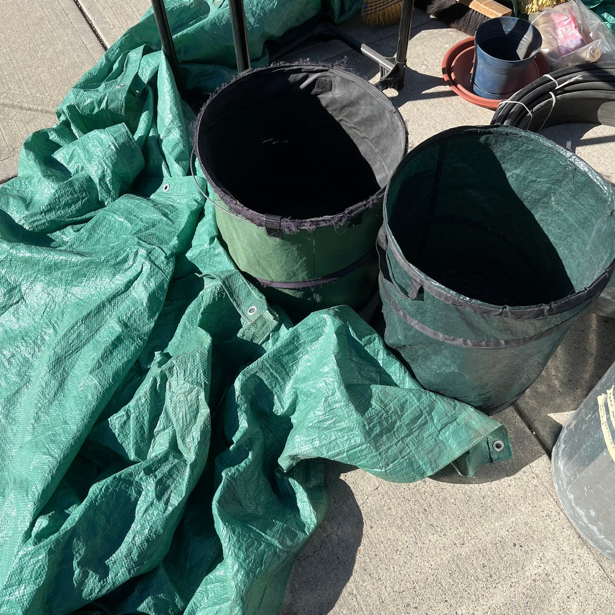Y338 Garage Grouping (buckets, brooms and more)