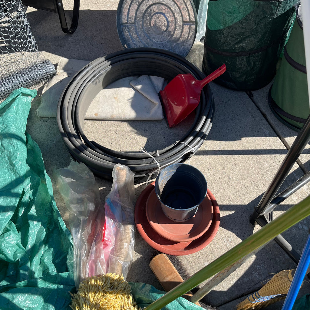 Y338 Garage Grouping (buckets, brooms and more)