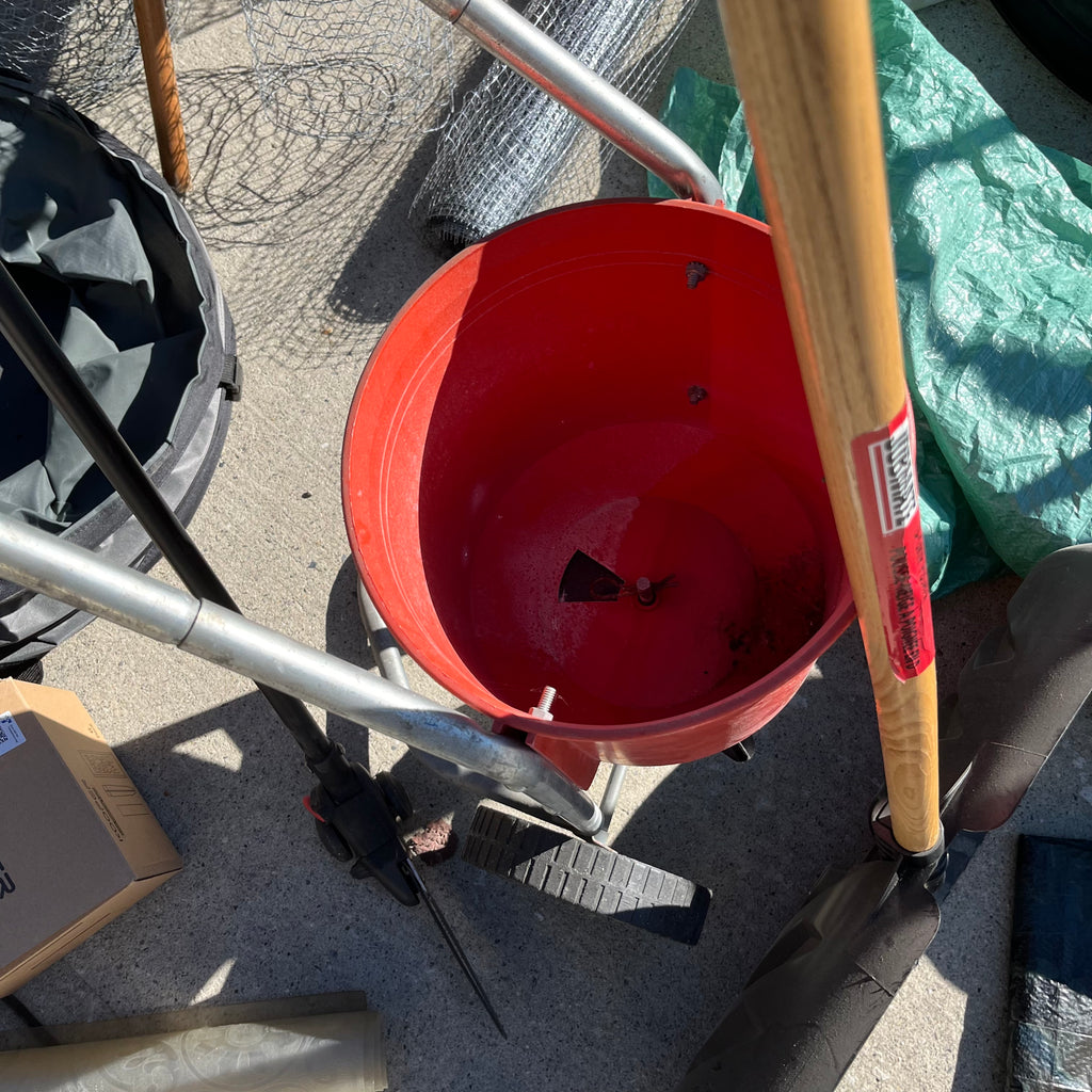 Y338 Garage Grouping (buckets, brooms and more)