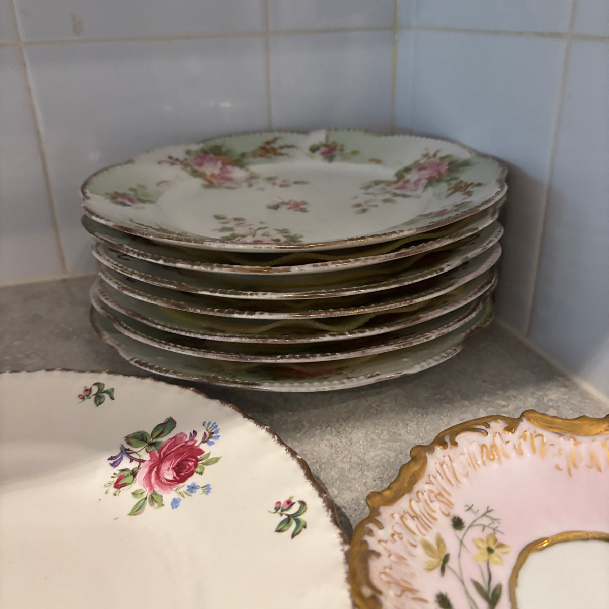 Y146 Vintage China Grouping (assorted plates and more)