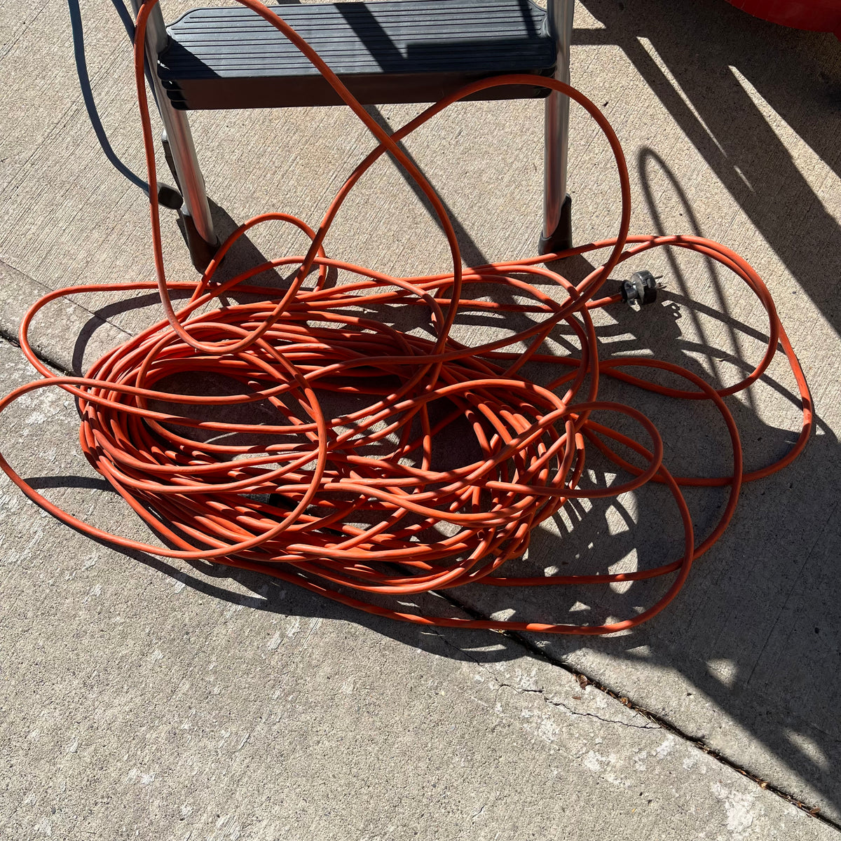 Y341 Garage Grouping (shop vac and more)