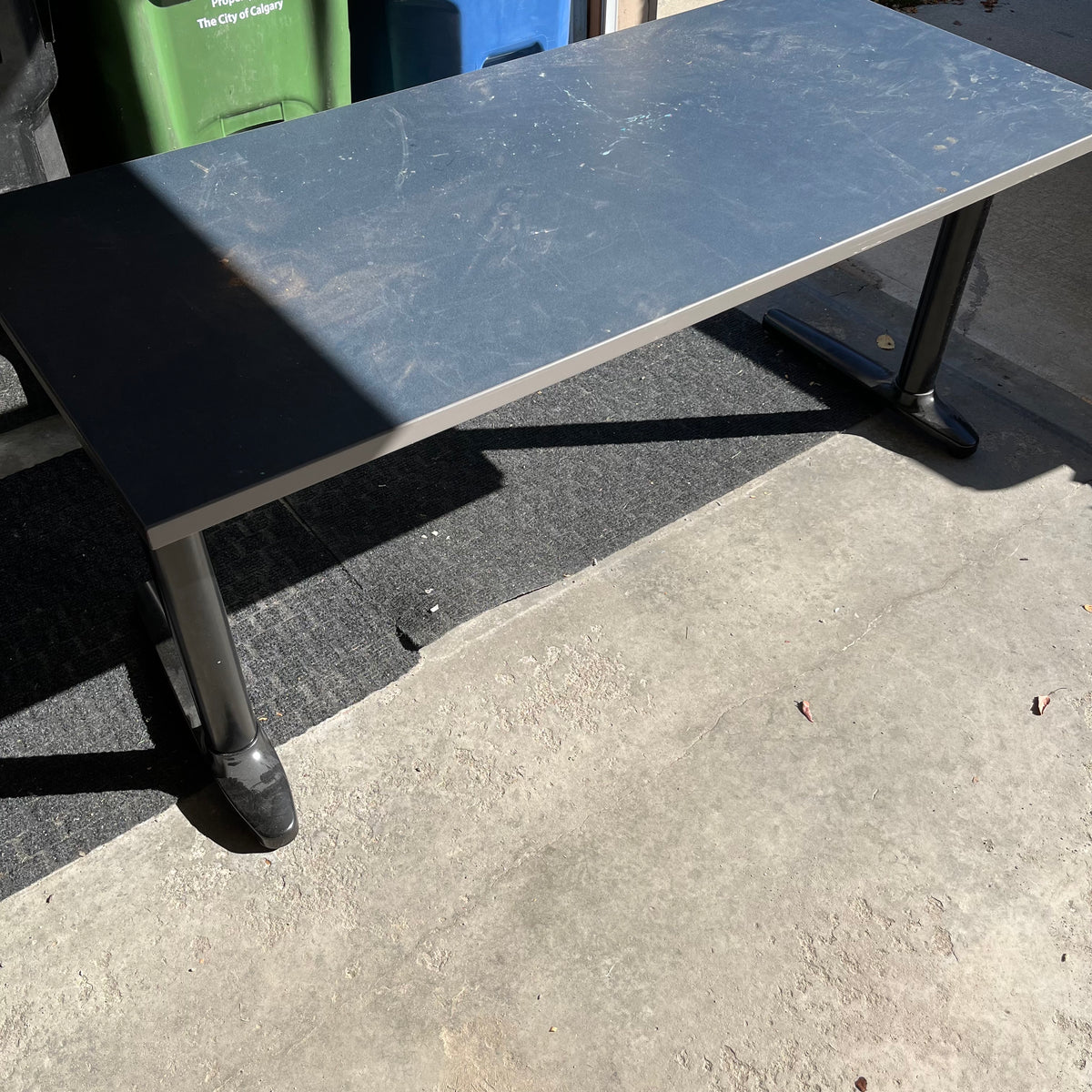 Y347 Table with metal base (66" x 30" x 29")