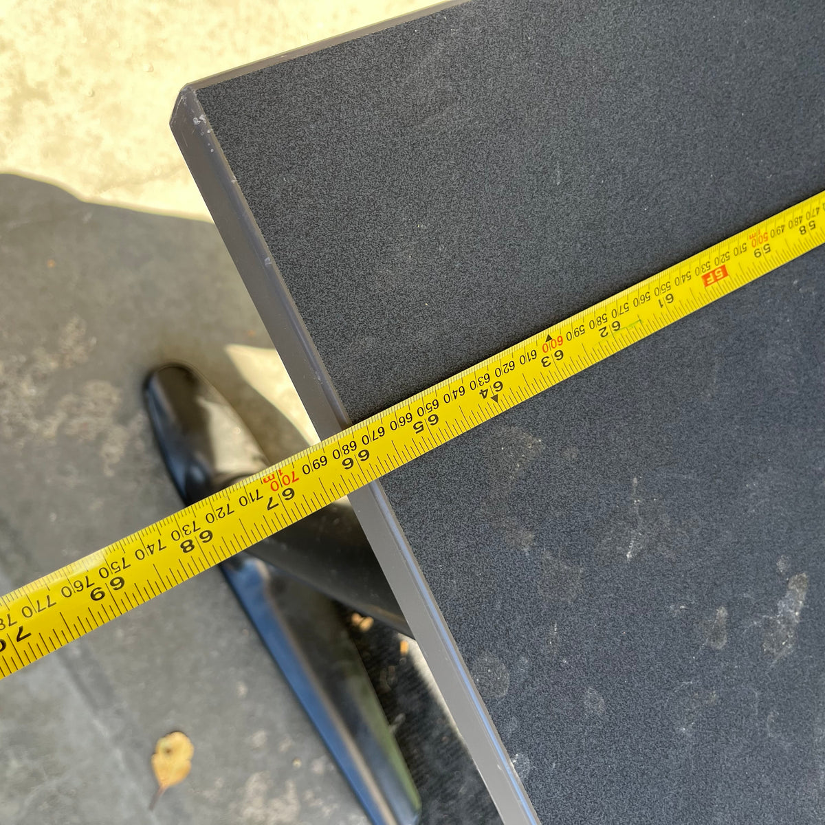 Y347 Table with metal base (66" x 30" x 29")